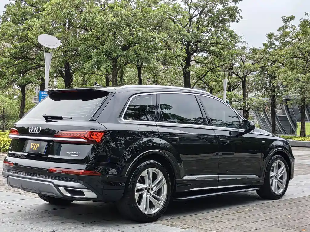 Audi Audi Q7 2024 45 TFSI quattro S line 2024 - thumbnail 5