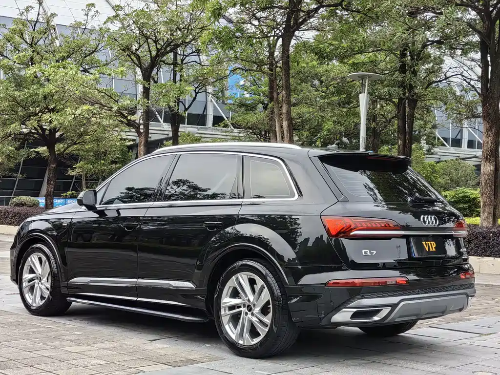 Audi Audi Q7 2024 45 TFSI quattro S line 2024 - thumbnail 7