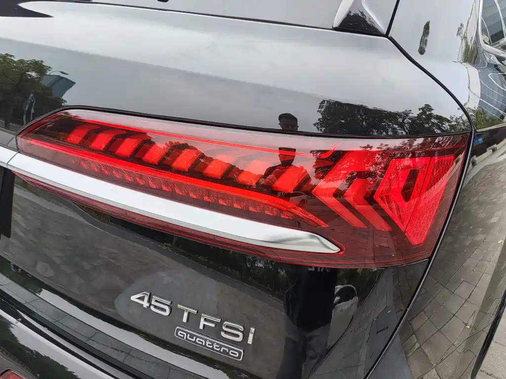 Audi Audi Q7 2024 45 TFSI quattro S line 2024 - thumbnail 11