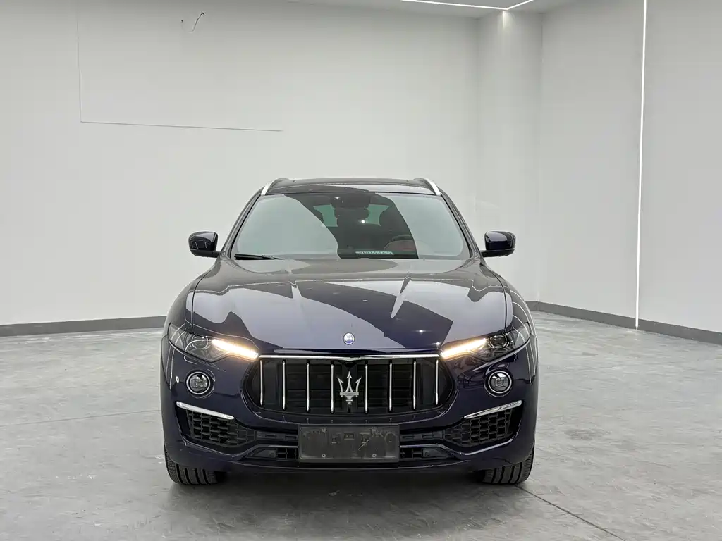 Maserati 2019 Maserati Levante 3.0T Luxury Edition China V 2020 - thumbnail 3