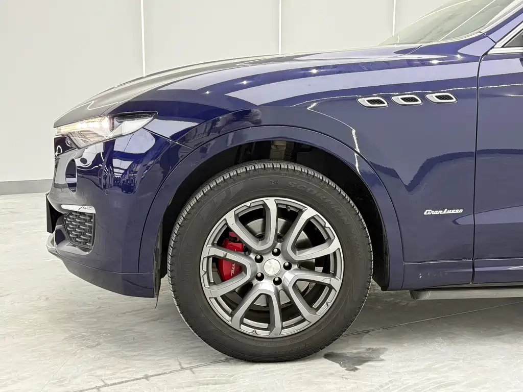 Maserati 2019 Maserati Levante 3.0T Luxury Edition China V 2020 - thumbnail 4
