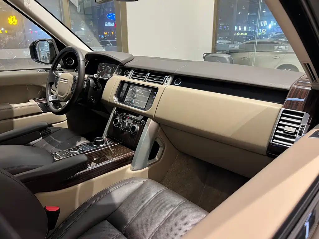 Land Rover Range Rover 2014 3.0 SC V6 Vogue 2014 - thumbnail 12