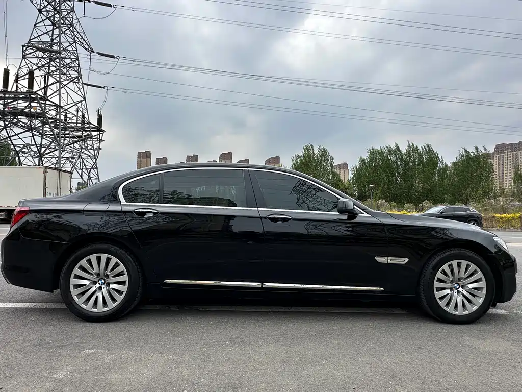 BMW BMW 7 Series 2010 750Li 2010 - thumbnail 4