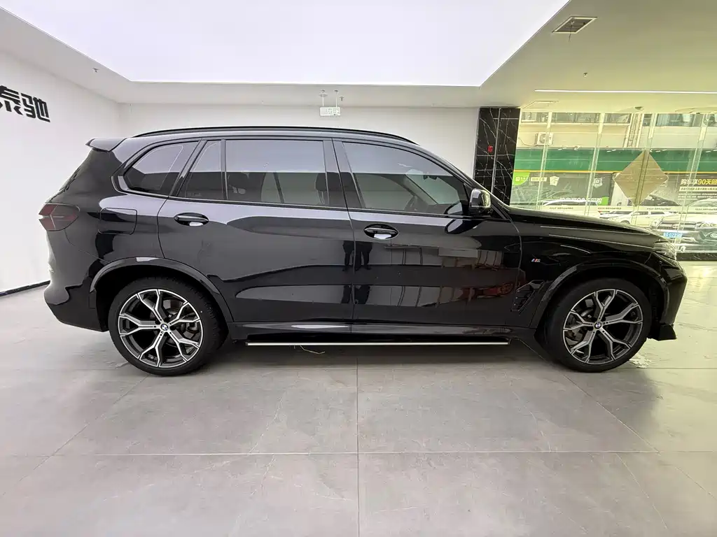 BMW BMW X5 2023 xDrive 30Li M Sport Package 2024 - thumbnail 6
