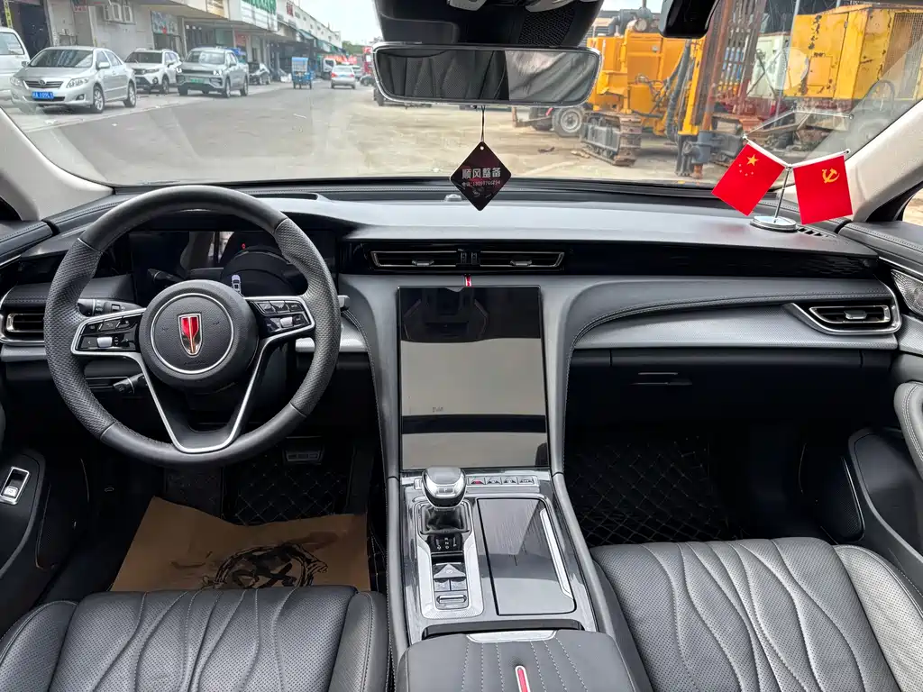Hongqi Hongqi H5 2023 2.0T Auto Smart Flagship Edition 2022 - thumbnail 4