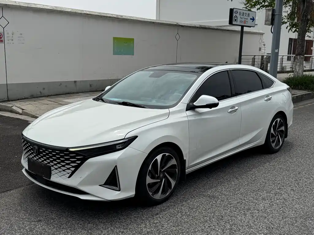 Changan Changan Raeton PLUS 2023 1.5T DCT Luxury 2023