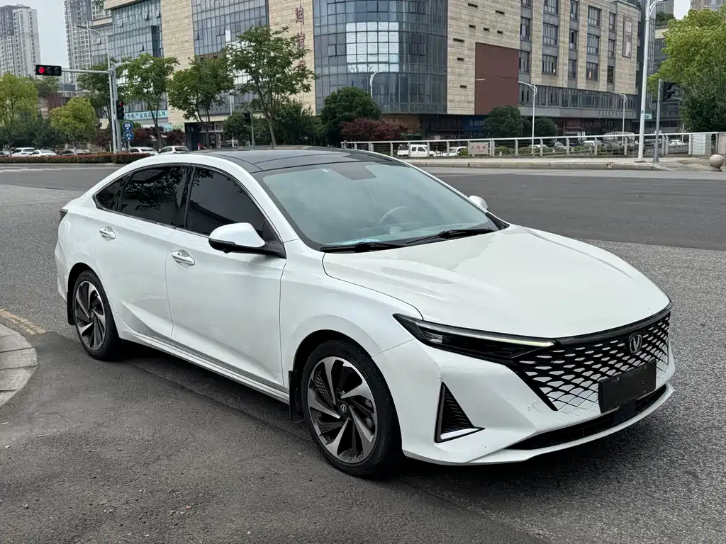 Changan Changan Raeton PLUS 2023 1.5T DCT Luxury 2023 - thumbnail 3