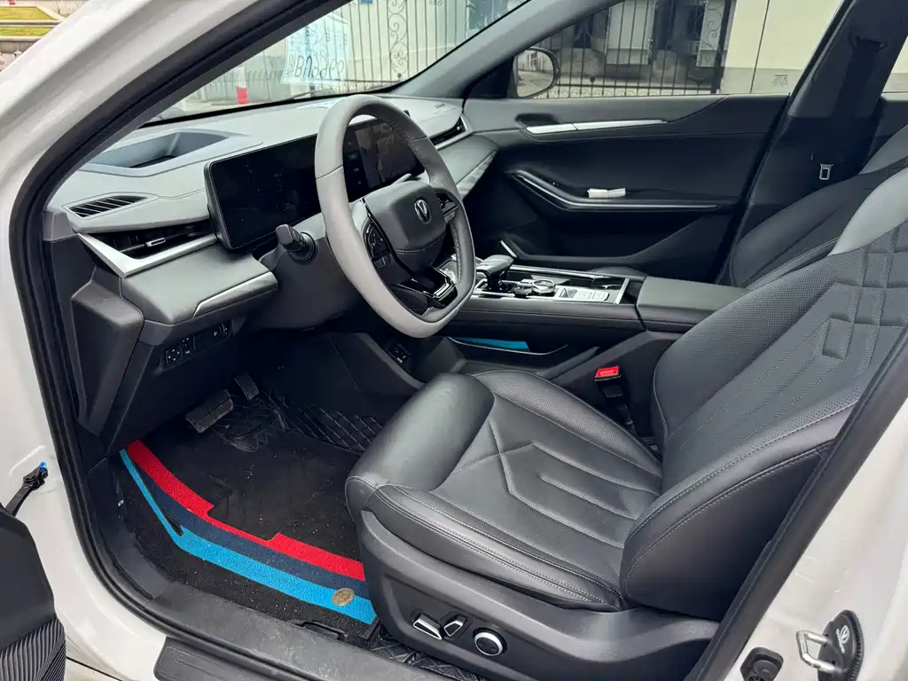 Changan Changan Raeton PLUS 2023 1.5T DCT Luxury 2023 - thumbnail 8