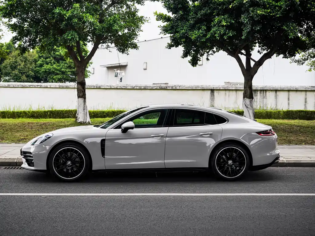 Porsche Porsche Panamera 2017 3.0T 2018 - thumbnail 2