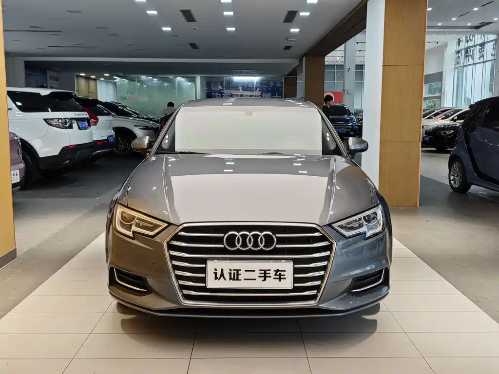 Audi Audi A3 2020 Limousine 35 TFSI Entry Model 2020 - thumbnail 4