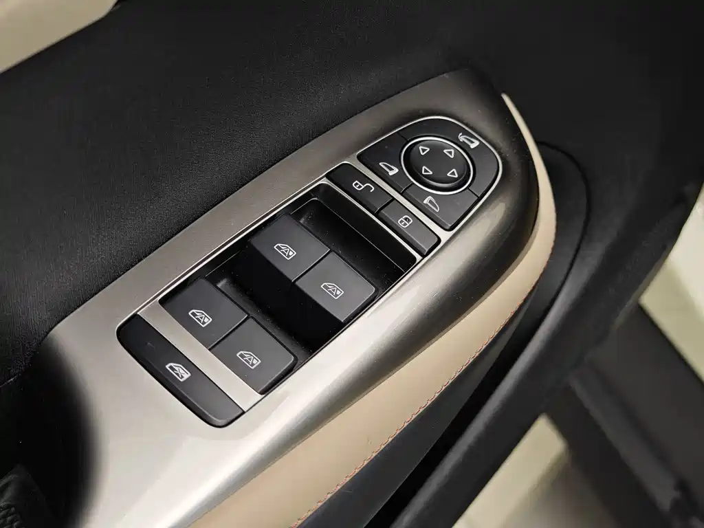 BYD BYD Dolphin 2023 420km Fashion Edition 2023 - thumbnail 9