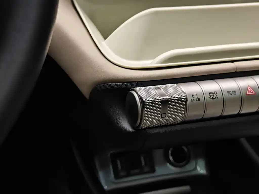 BYD BYD Dolphin 2023 420km Fashion Edition 2023 - thumbnail 16
