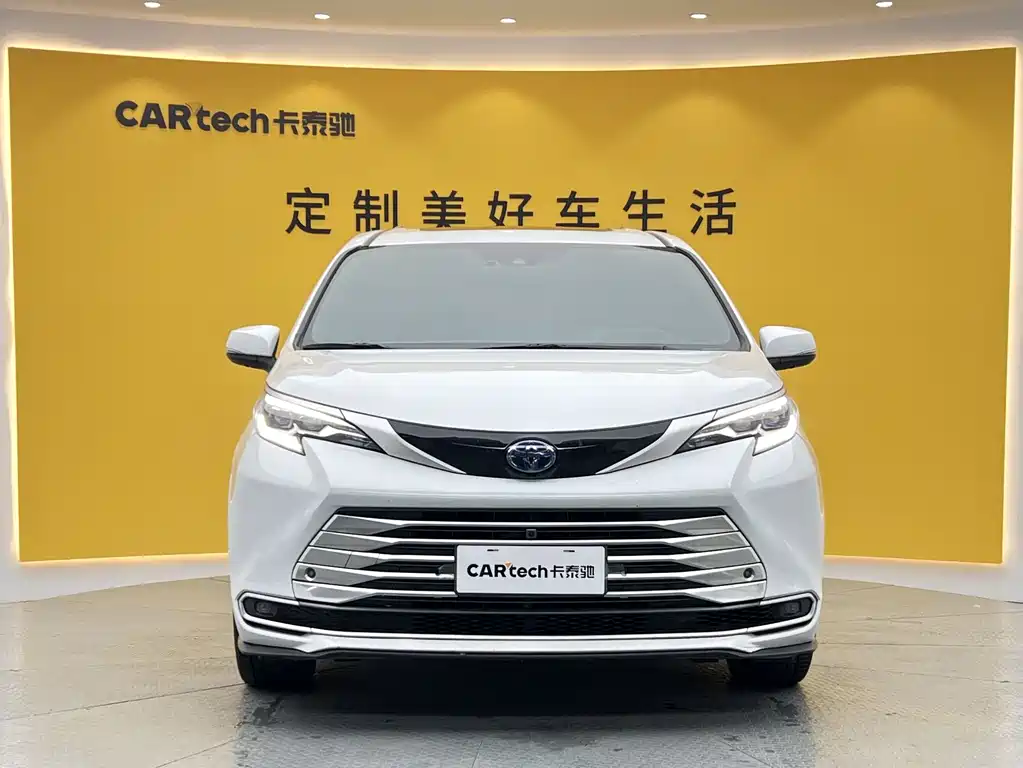 Toyota Sienna 2023 2.5L Hybrid Platinum Edition 2024 - thumbnail 2