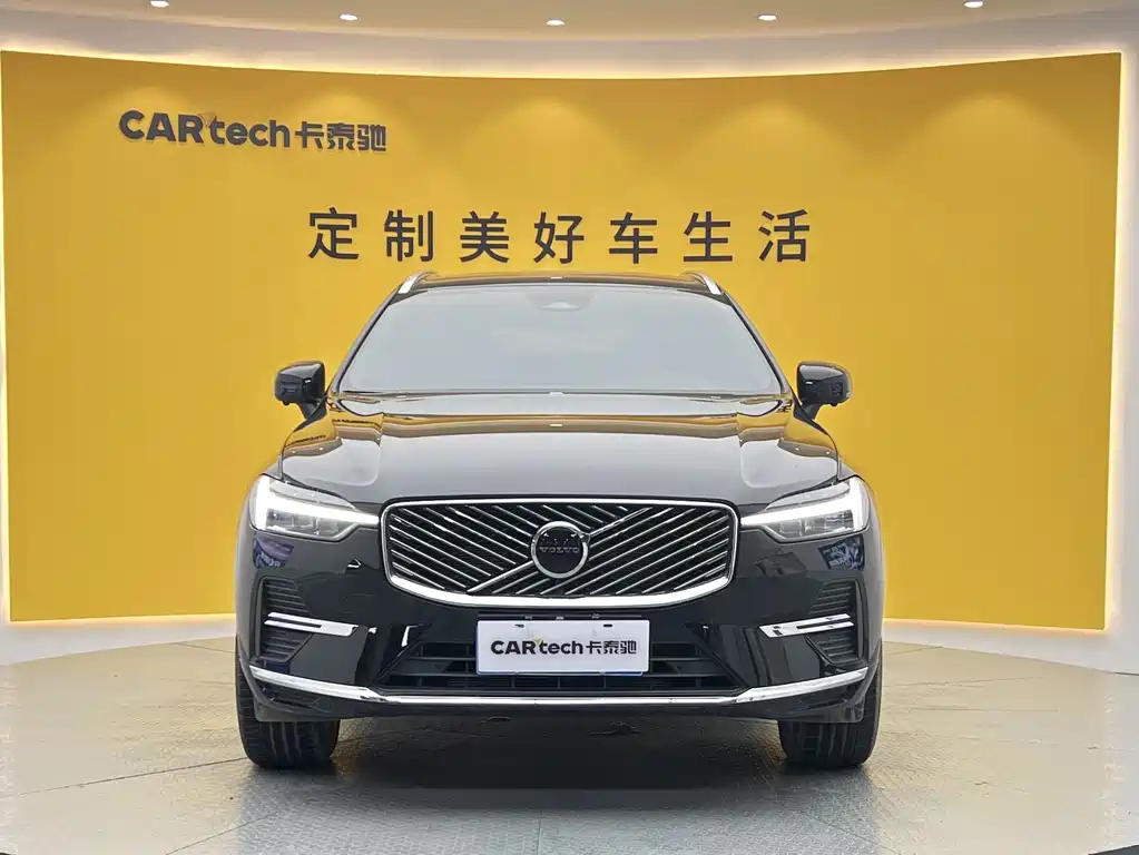 Volvo Volvo XC60 2026 B5 AWD Momentum 2025 - thumbnail 2