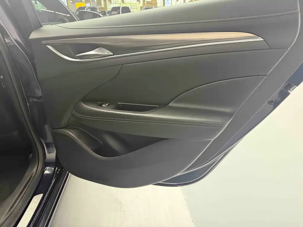 Buick Buick LaCrosse 2019 28T Luxury 2019 - thumbnail 3
