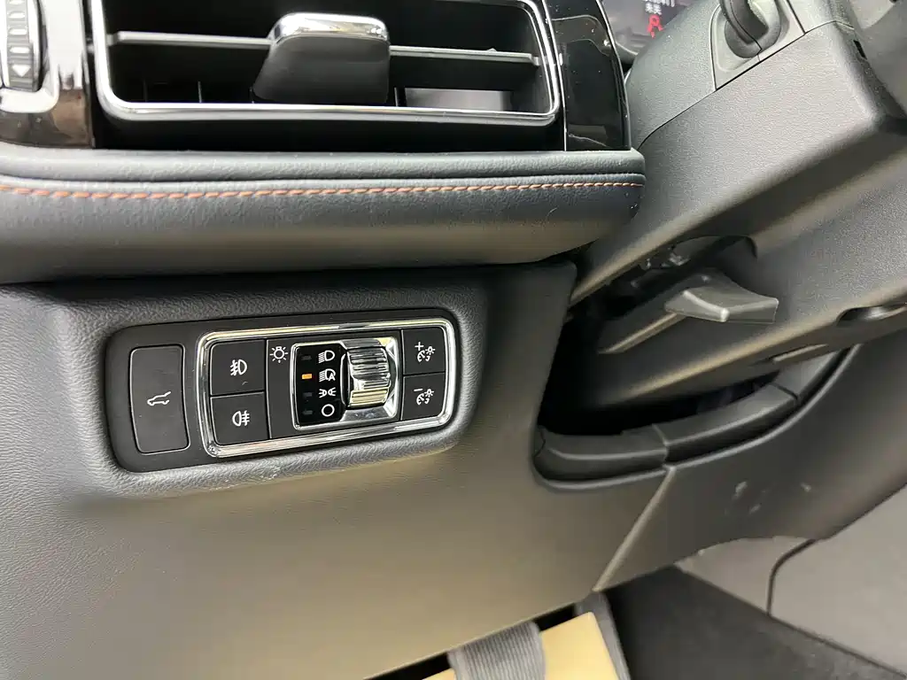 Lincoln Lincoln Aviator 2022 3.0T V6 AWD Premium Edition 2022 - thumbnail 3