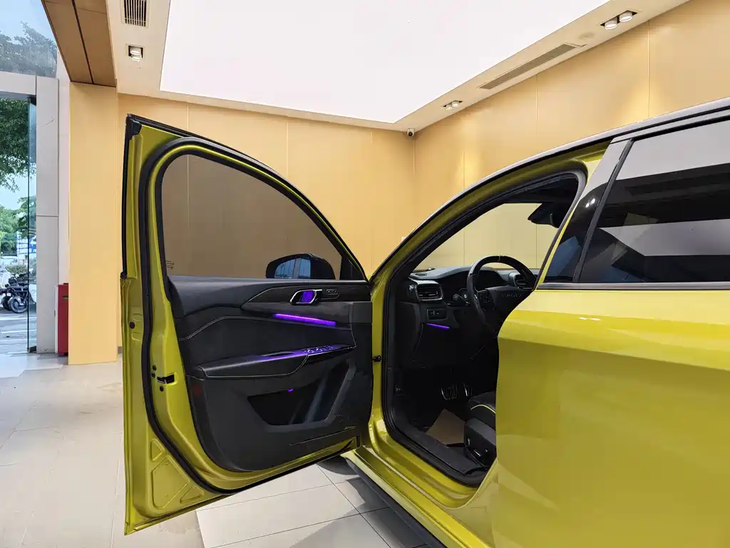 Lynk & Co Lynk & Co 03+ 2.0TD Auto Wind Control Edition 2022 - thumbnail 8