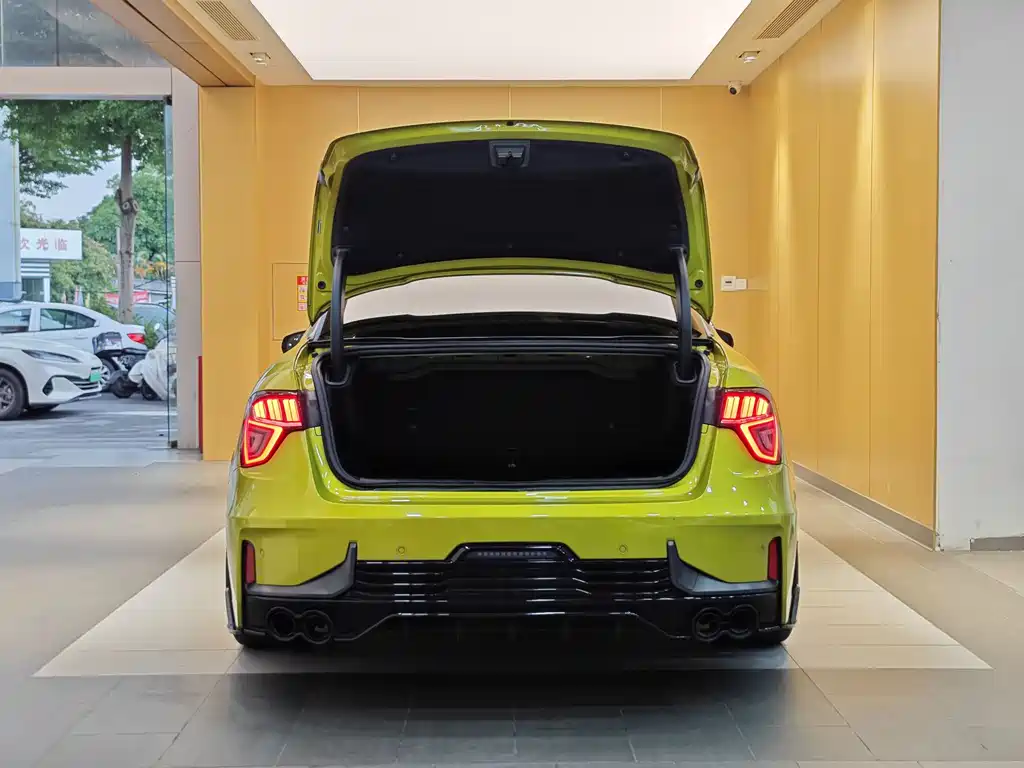 Lynk & Co Lynk & Co 03+ 2.0TD Auto Wind Control Edition 2022 - thumbnail 29