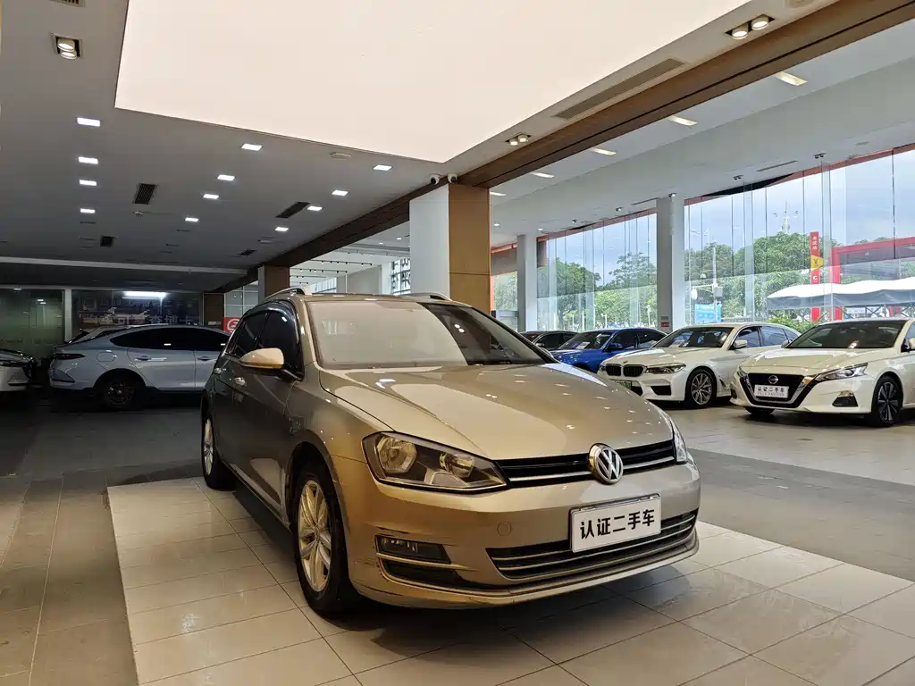 Volkswagen Golf 2015 1.6L Automatic Fashion 2016 - thumbnail 4