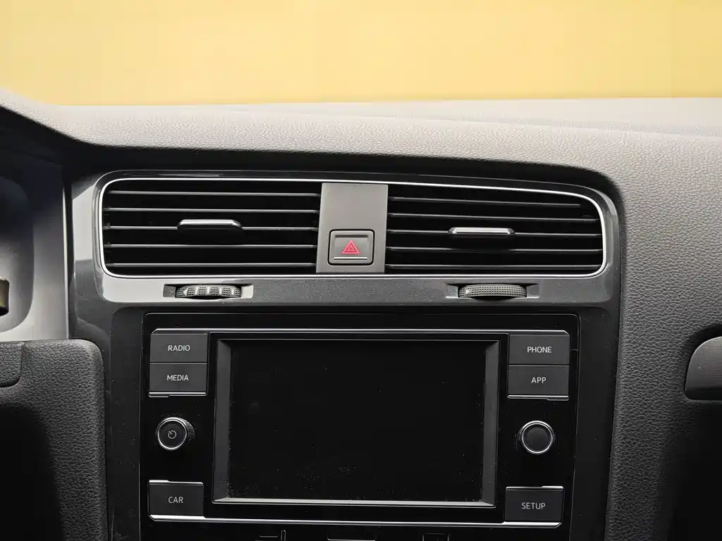 Volkswagen Golf 2015 1.6L Automatic Fashion 2016 - thumbnail 15