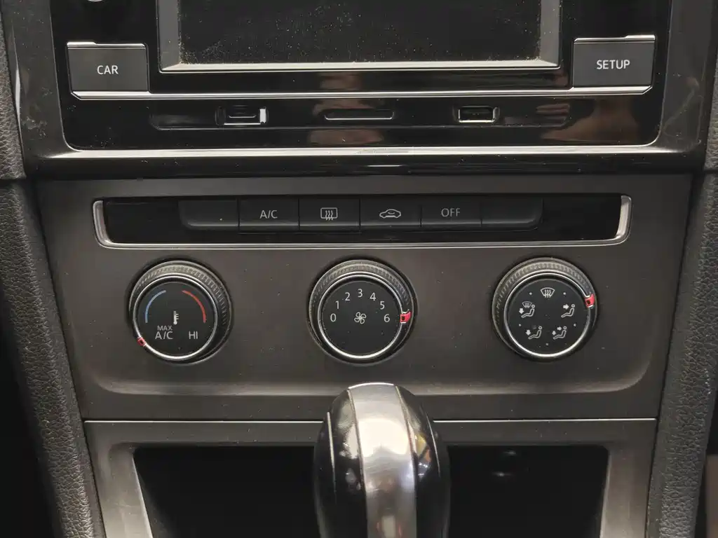Volkswagen Golf 2015 1.6L Automatic Fashion 2016 - thumbnail 16