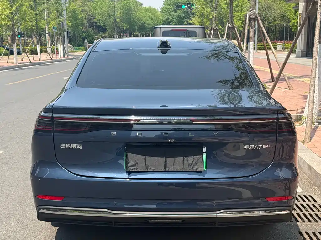 Geely Galaxy Galaxy A7 2025 EM-i 150km Starship Edition 2025 - thumbnail 5