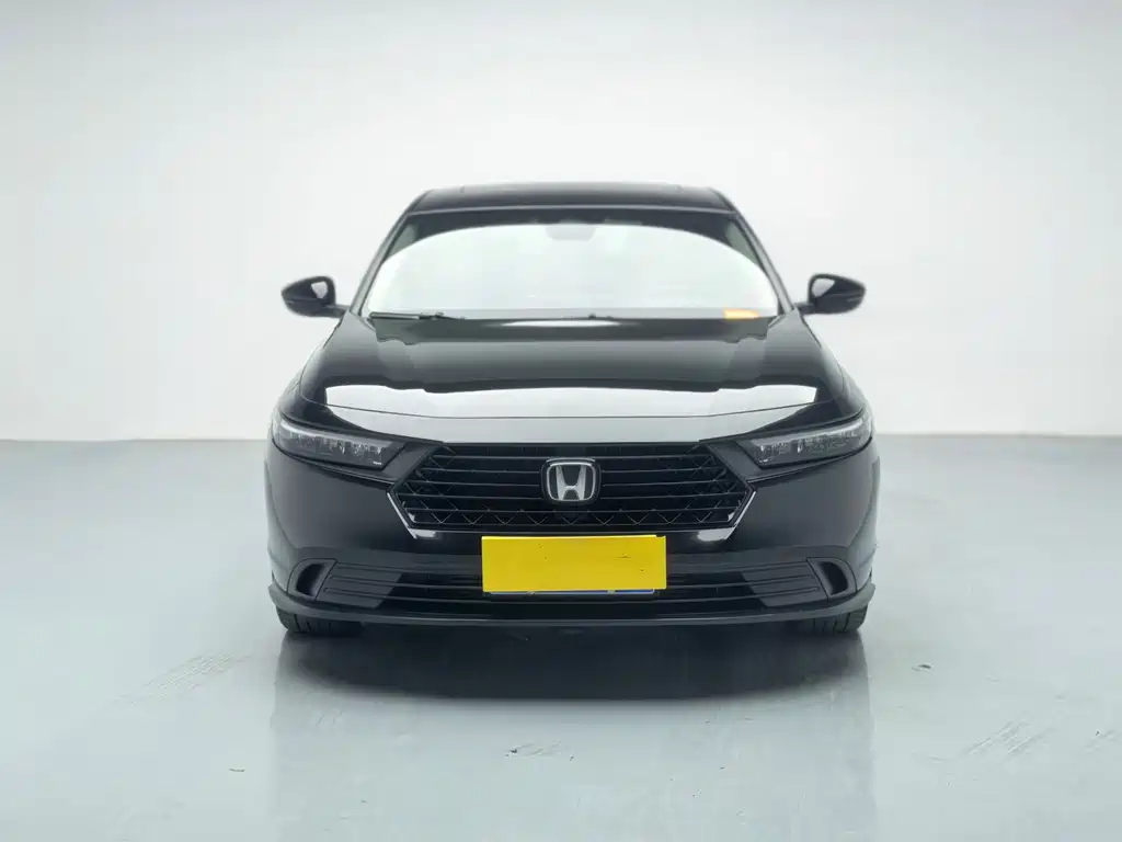 Honda 2025 Honda Accord 260TURBO Luxury Edition 2025 - thumbnail 2
