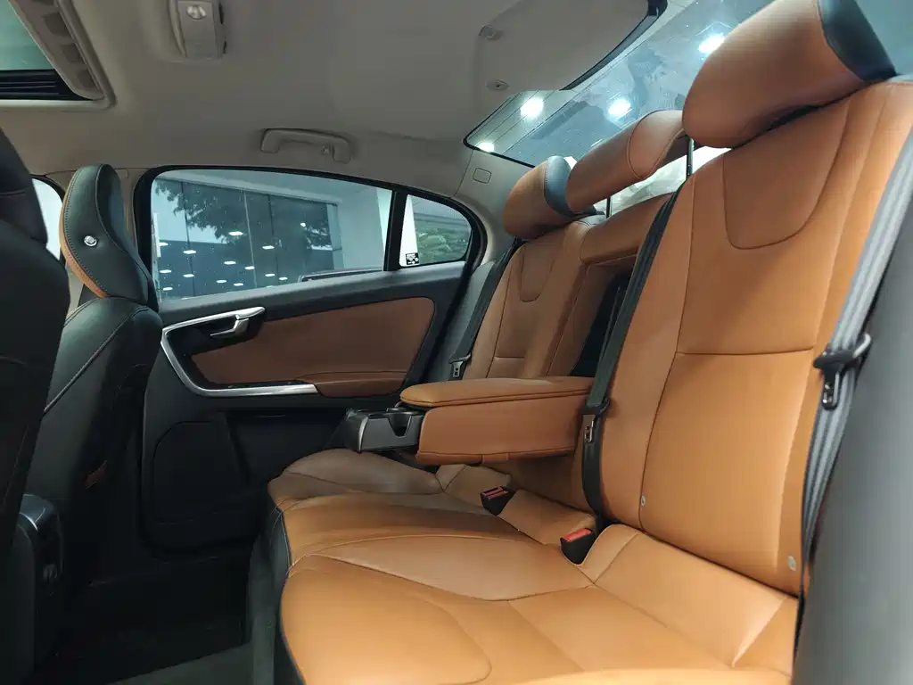 Volvo Volvo S60L 2018 model T4 Zhiyuan Edition 2018 - thumbnail 22