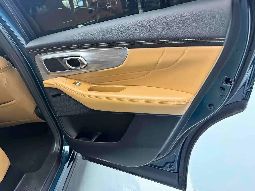 GAC Trumpchi GAC Trumpchi GS8 2025 Pilot Series 2.0TGDI FWD Luxury Edition 5-Seater 2024 - thumbnail 24