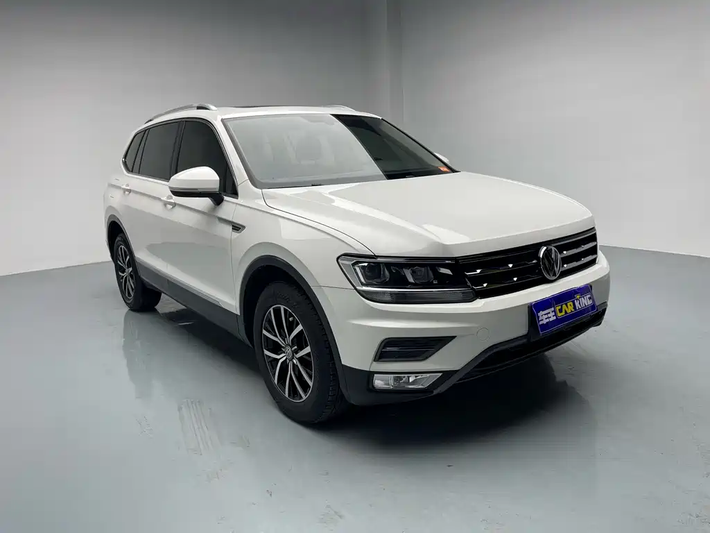 Volkswagen Tiguan L 2018 Facelift 330TSI Automatic FWD Luxury Edition 2019 - thumbnail 3