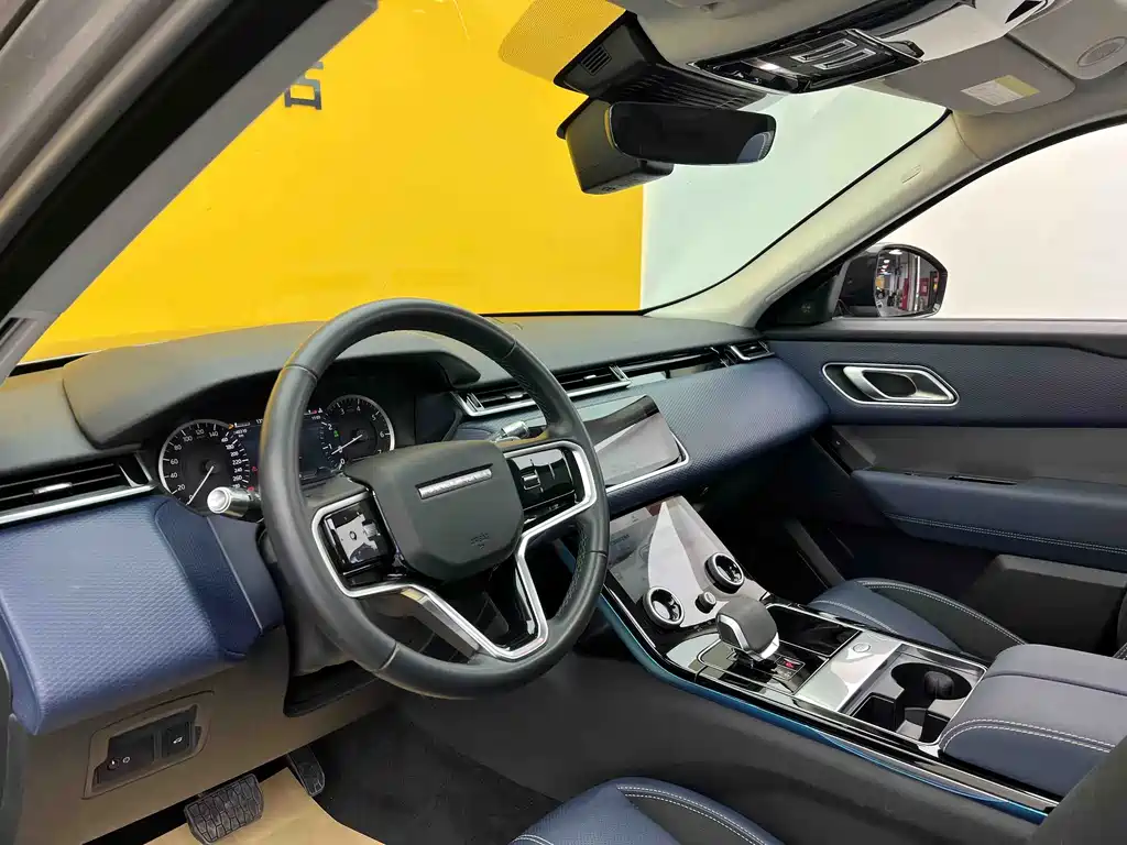 Land Rover Range Rover Velar 2022 250PS 2023 - thumbnail 3