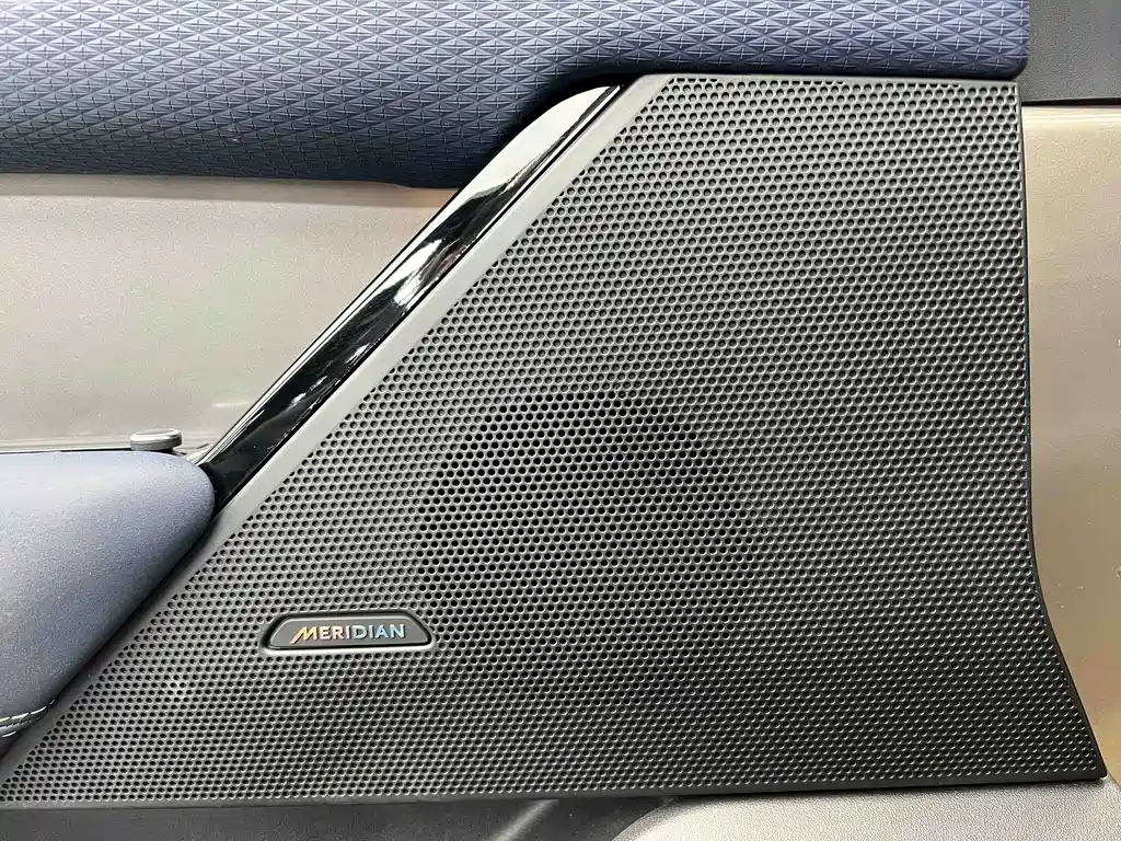 Land Rover Range Rover Velar 2022 250PS 2023 - thumbnail 6