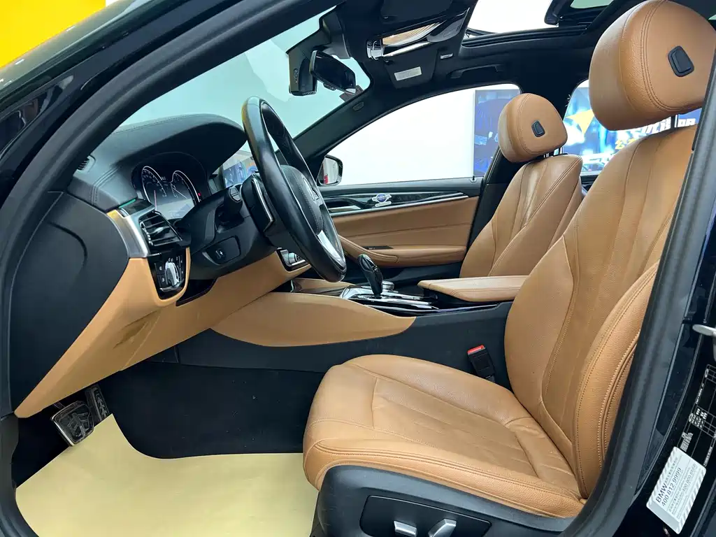 BMW 2018 BMW 5 Series LCI 530Li Leading Edition M Sport Package 2018 - thumbnail 7