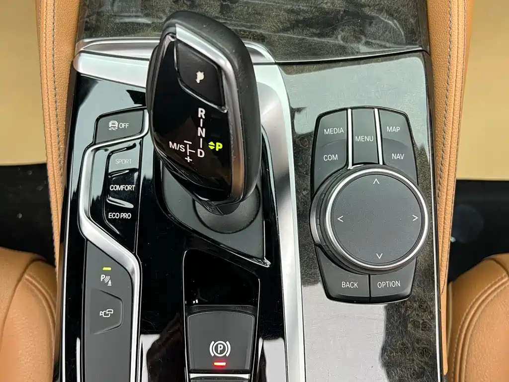 BMW 2018 BMW 5 Series LCI 530Li Leading Edition M Sport Package 2018 - thumbnail 13