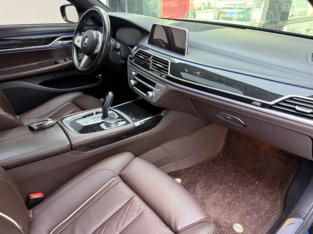 BMW BMW 7 Series 2019 Facelift 730Li M Sport Package 2020 - thumbnail 15