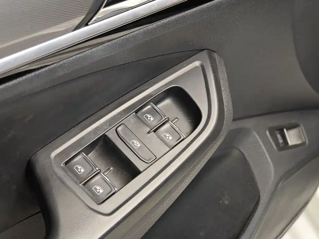 Volkswagen Volkswagen Bora 2018 1.5L Automatic Comfort 2018 - thumbnail 9