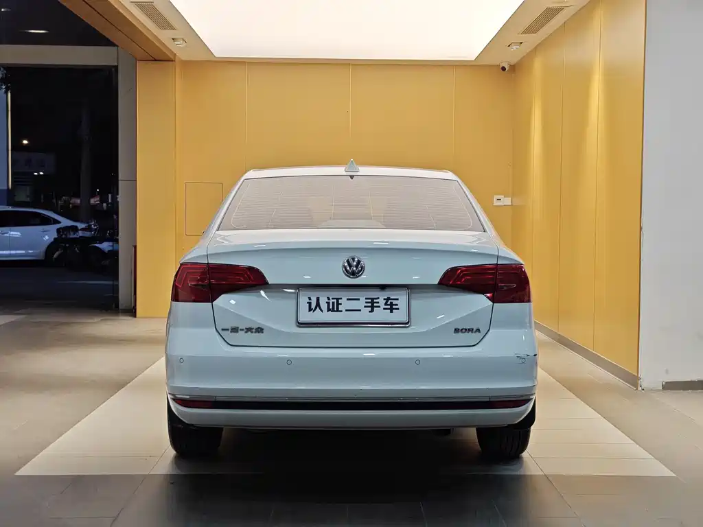 Volkswagen Volkswagen Bora 2018 1.5L Automatic Comfort 2018 - thumbnail 27