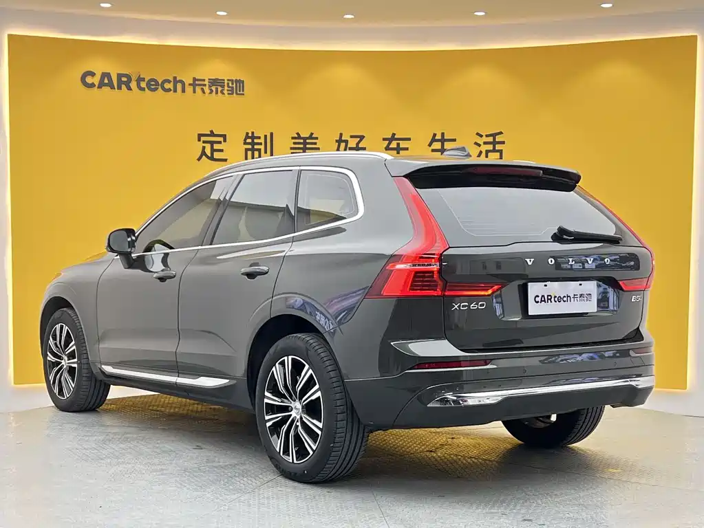 Volvo Volvo XC60 2022 B5 AWD Momentum 2022 - thumbnail 27