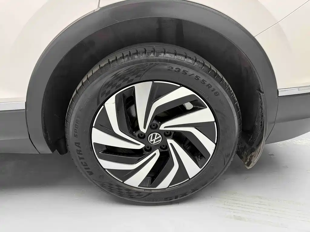 Volkswagen Tiguan L 2022 330TSI Automatic FWD Smart Edition 2022 - thumbnail 13