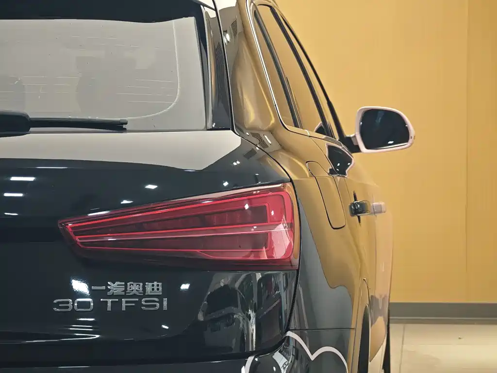Audi Audi Q3 2018 30th Anniversary Edition 30 TFSI Fashion 2019 - thumbnail 28