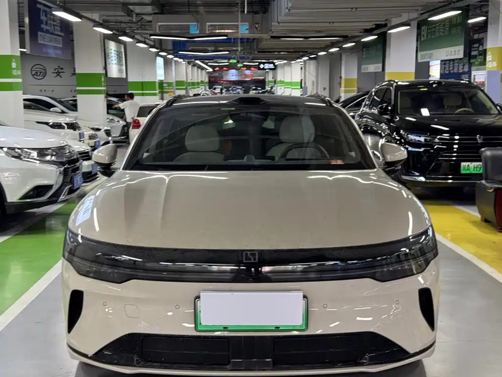 Zeekr Zeekr 007 GT Long Range RWD Intelligent Driving Edition 100kWh 2025 - thumbnail 2