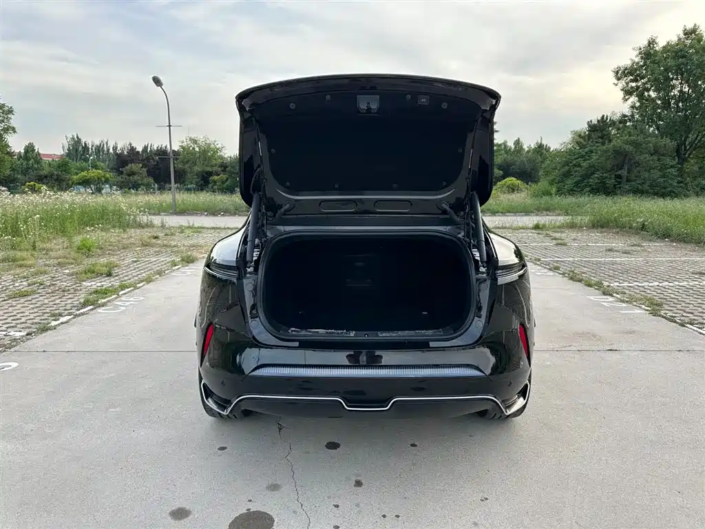 Avatr Avatr 11 2023 HarmonyOS 90kWh Luxury Edition 2023 - thumbnail 8