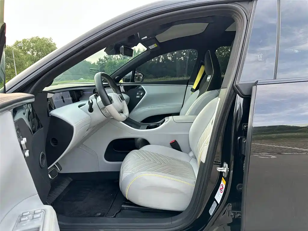 Avatr Avatr 11 2023 HarmonyOS 90kWh Luxury Edition 2023 - thumbnail 9
