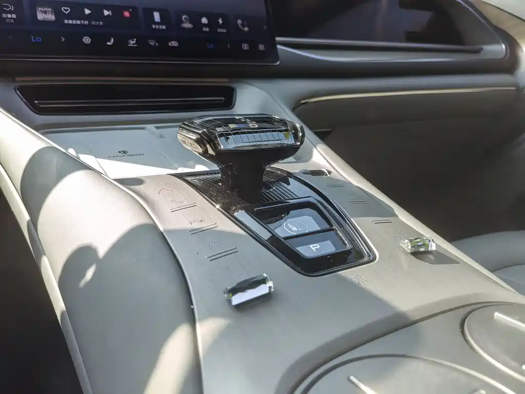 Denza Denza N7 2024 630 AWD Intelligent Driving Ultra Edition 2024 - thumbnail 24