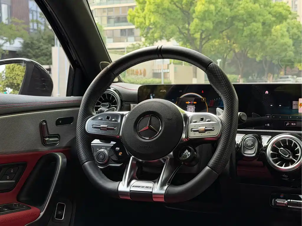 Mercedes-Benz Mercedes-Benz A-Class AMG 2022 AMG A 35 L 4MATIC 2022 - thumbnail 16