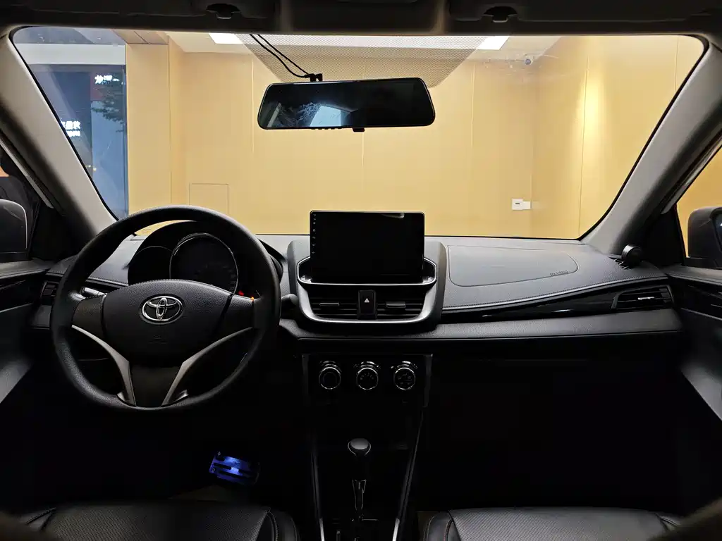 Toyota Yaris L 2020 Yaris L X 1.5L CVT Luxury Edition 2020 - thumbnail 19
