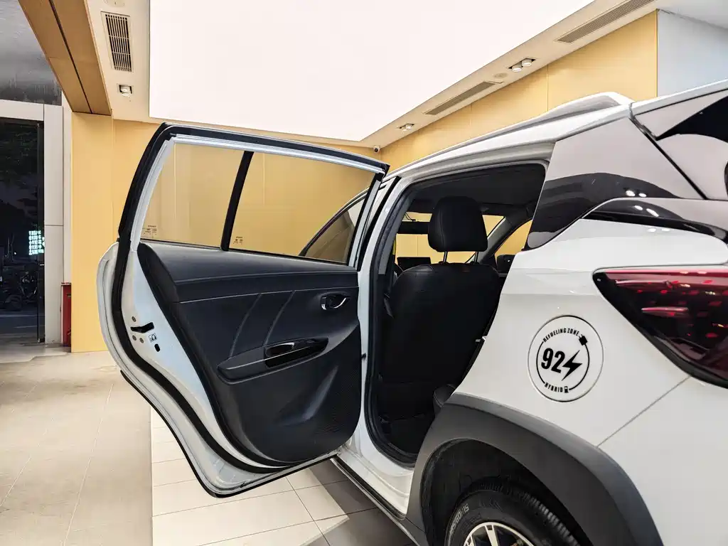 Toyota Yaris L 2020 Yaris L X 1.5L CVT Luxury Edition 2020 - thumbnail 20