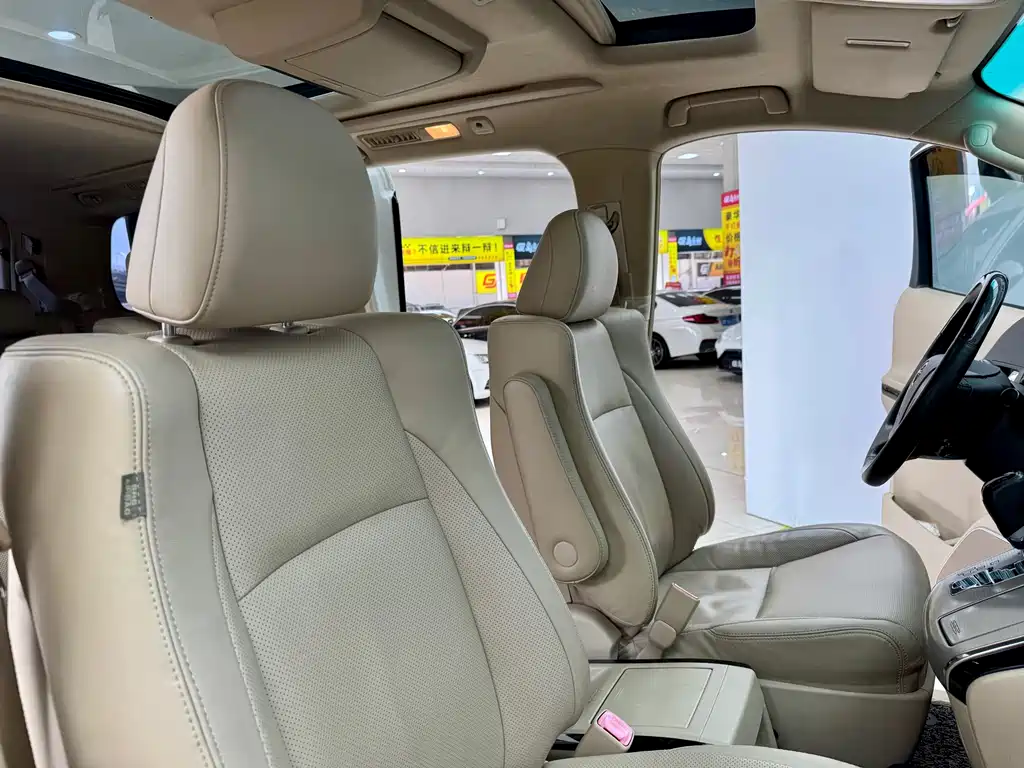 Toyota Alphard 2014 Middle East Edition 2016 - thumbnail 14