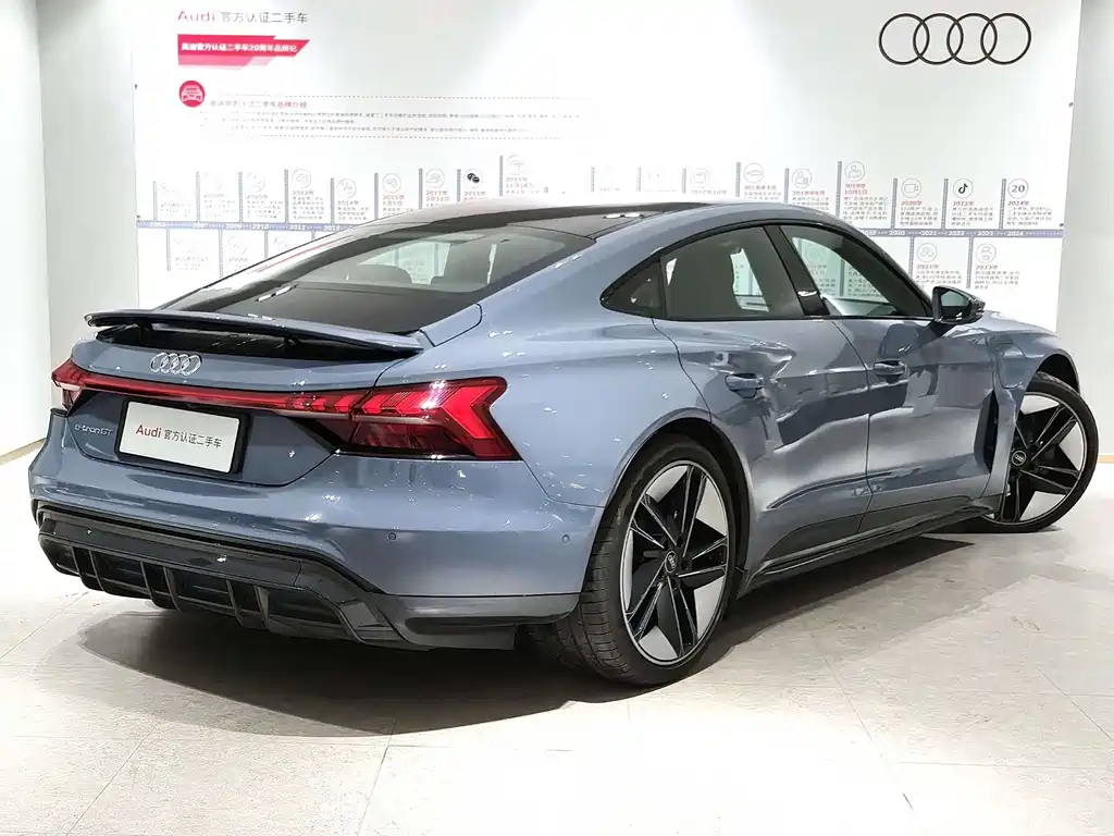 Audi Audi e-tron GT 2024 - thumbnail 4