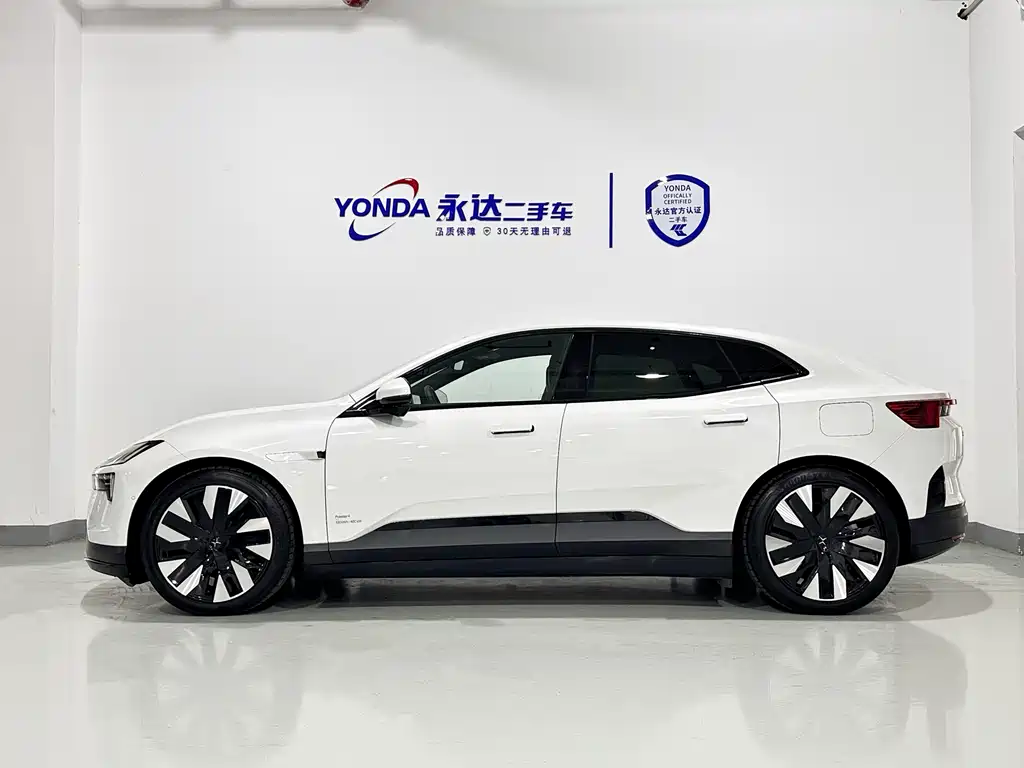Polestar Polestar 4 Dual Motor Long Range Plus 2024 - thumbnail 2
